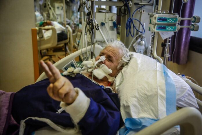 COVID-19 Daily Death Toll Continues to Decline in Iran