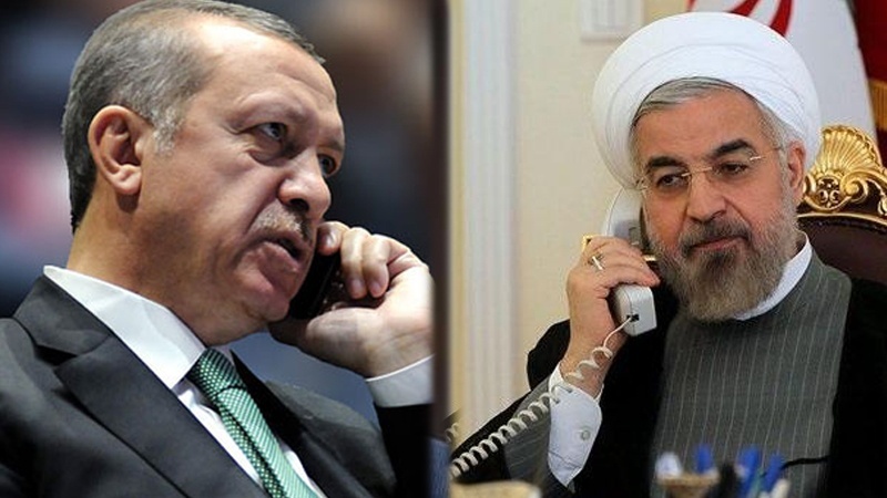 Iranian, Turkish Presidents Discuss Enhancement of Trade Ties