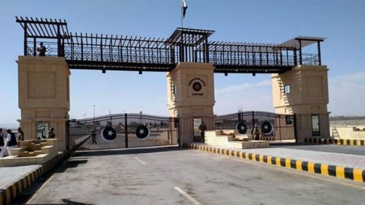 Top Generals Weigh Plans to Step Up Iran-Pakistan Border Security