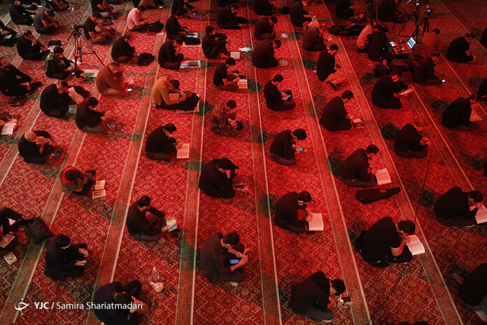 Rouhani Hails Iranians for Observing Health Protocols on Qadr Nights