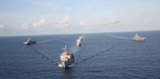 US Sends 4 Warships to Caribbean for Possible Encounter with Iran Tankers