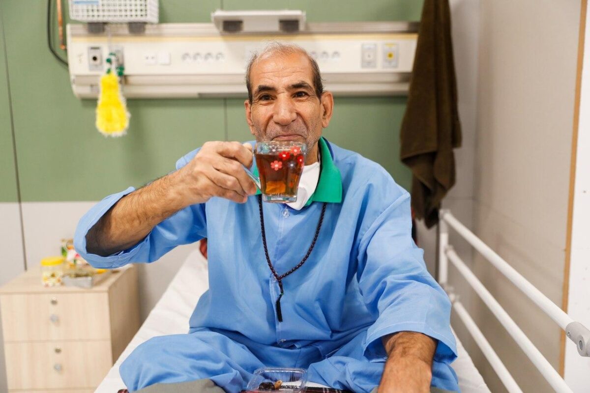 230,000 Iranian Patients Recover from COVID-19 2 350,000 Iranians Recover from COVID-19: Ministry