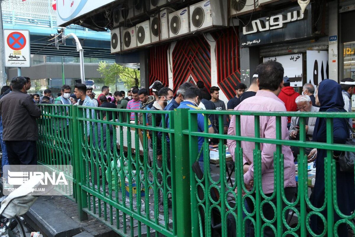 Iranian Official Warns of Second Wave of COVID-19 in Autumn 2 Iranian Official Warns of Second Wave of COVID-19 in Autumn