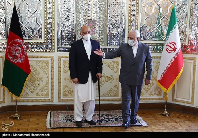 Iran’s FM Blames Human Traffickers for Tragic Event at Afghan Border