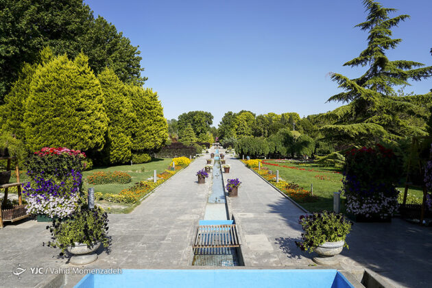 Iran's Beauties in Photos: Flower Garden of Isfahan