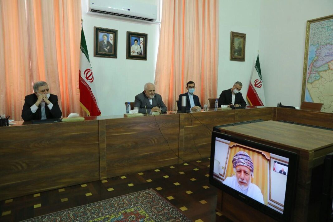 Iran, Oman Discuss Closer Ties, Int'l Developments