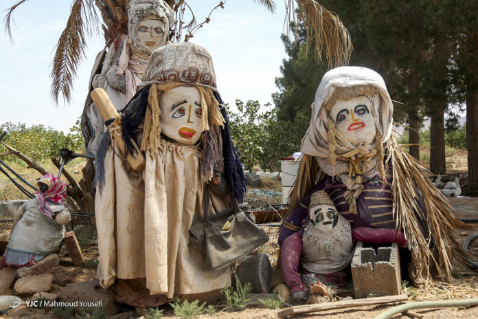 Iranian Woman Turns Farmland into Doll Exhibition