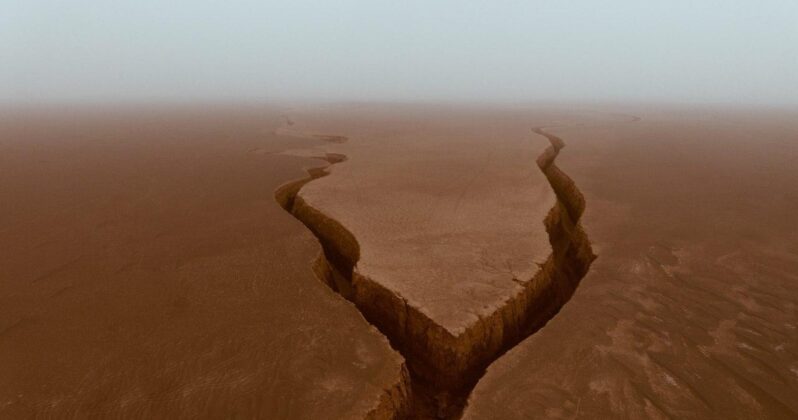 Snake Tongue Canyon; Bizarre Attraction in Iran’s Lut Desert 5