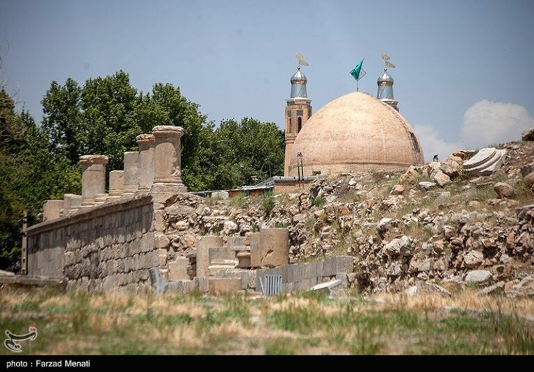 Iran's History In Photos: Ancient Temple Of Anahita - Iran Front Page