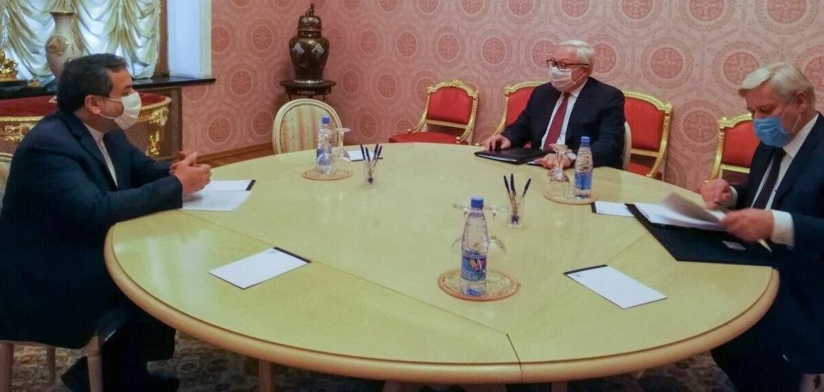 Iran, Russia Refute US’ Bid to Reinstate Sanctions