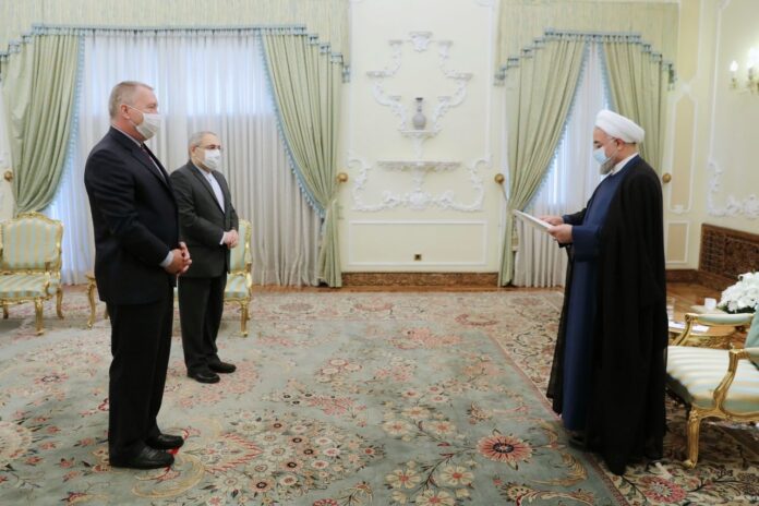 Rouhani Calls for Closer Tehran-Prague Cooperation