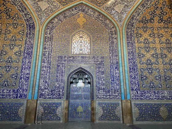 Swiss FM Visits Historical City of Isfahan Upon Arrival in Iran 6