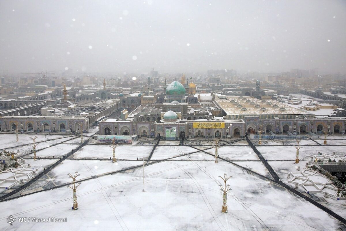 Imam Reza Shrine in Mashhad Blanketed with Autumn Snow