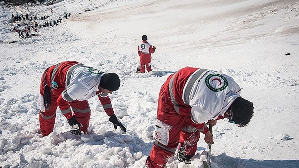 11 Killed after Avalanche Hits Northern Tehran