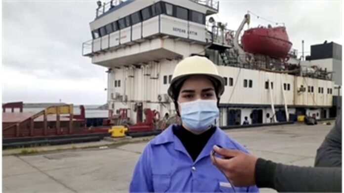 C2087A06-F5B5-4F2D-8C2E-B81800EADA28