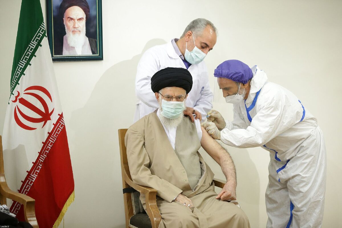 Iran's Leader Receives First Dose of Homegrown COVID-19 Vaccine 1 Iran's Leader Receives First Dose of Homegrown COVID-19 Vaccine