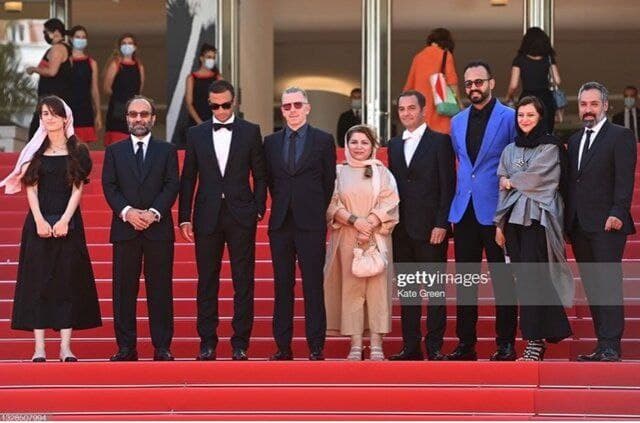 Farhadi's Latest Drama Receives 5-Minute Standing Ovation in Cannes Festival