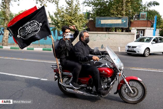 Iranian Mourners Hold Tasu'a Ritual in Cars amid COVID-19 Lockdown