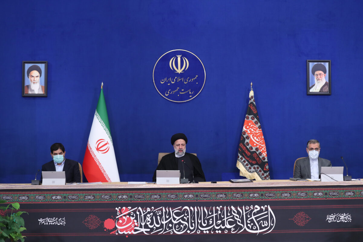 Raisi urges quick vaccination against covid-19