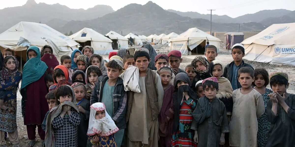 Photo of the Day: Afghan Refugees Fleeing War