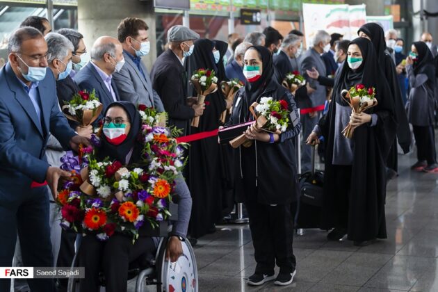 Iran Paralympic athletes get heroic welcome home