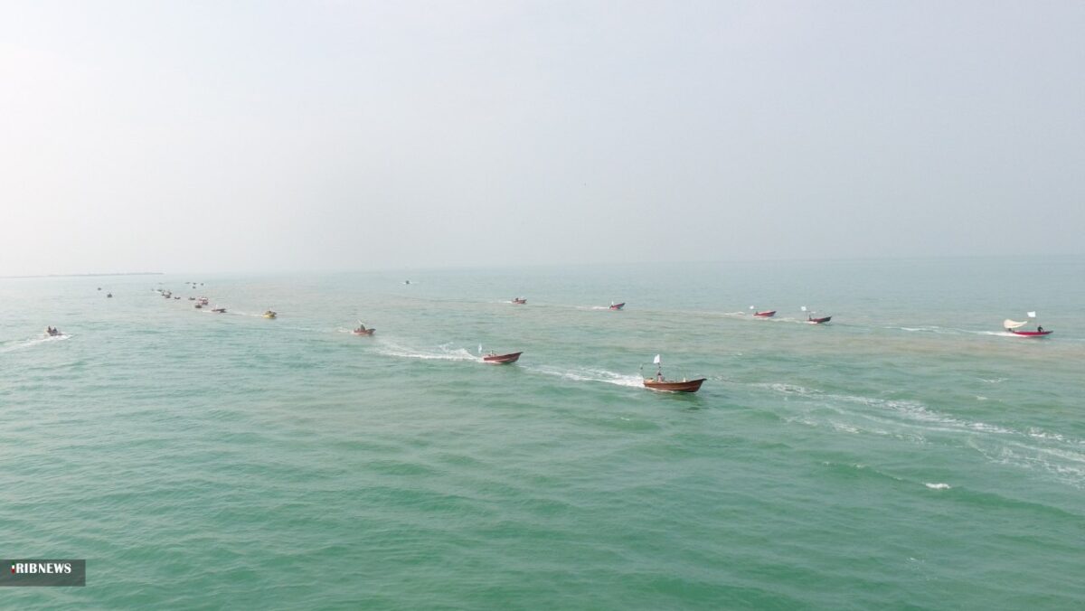 IRGC navy holds drill in Persian Gulf to mark iconic fighter demise