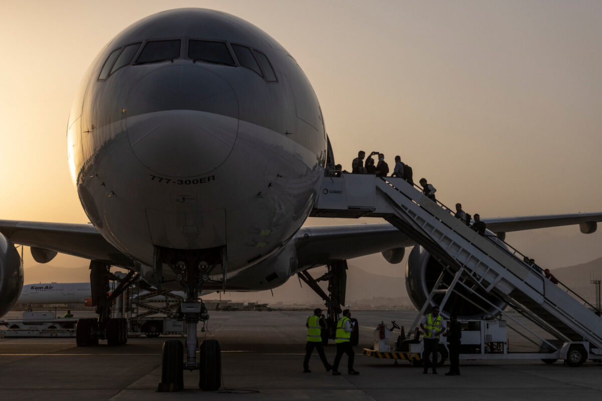 Taliban urges airlines to resume Afghan flights