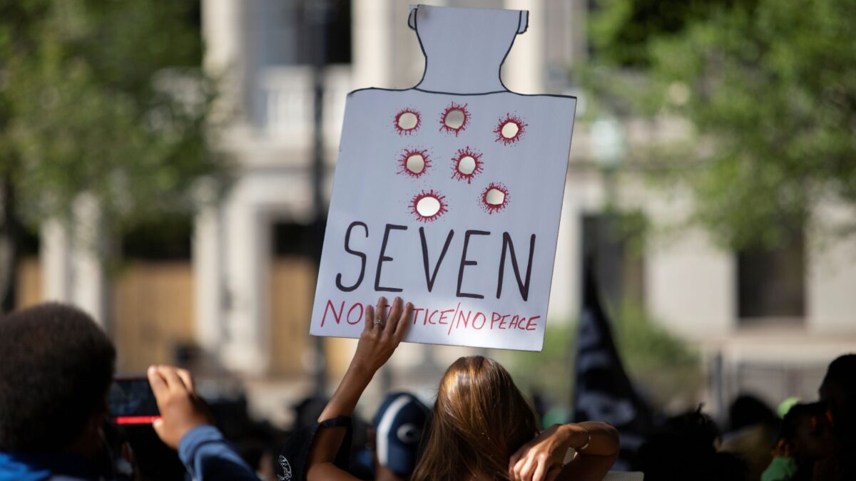 U.S. police officer who paralyzed black man won't face charges