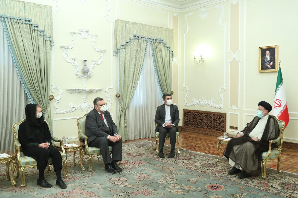 Iran president urges EU to distance itself from US expansionism