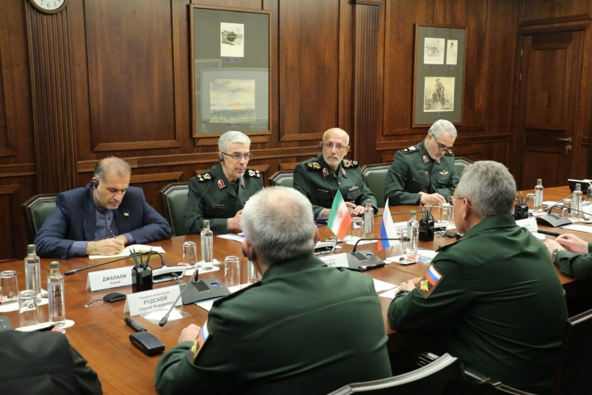 Iran, Russia stress need to bolster defense ties