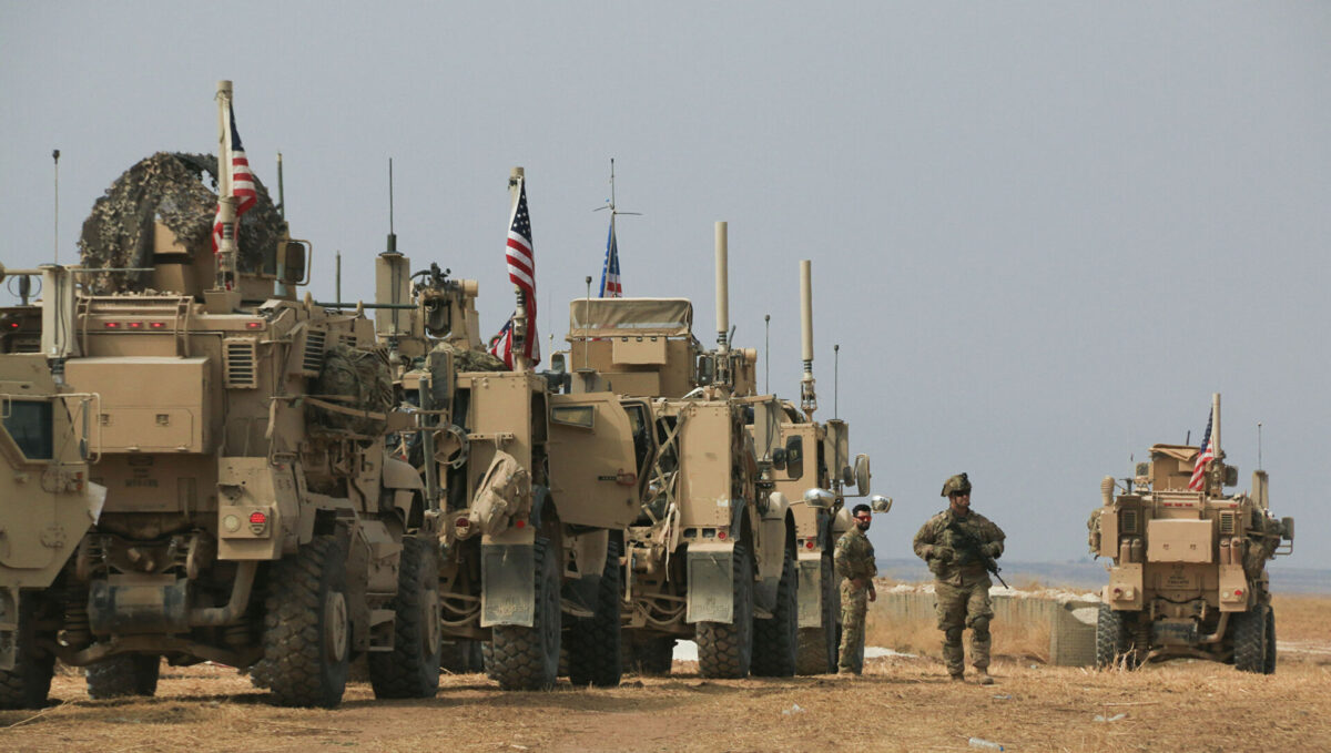 Report: US sends two military convoys to Syria