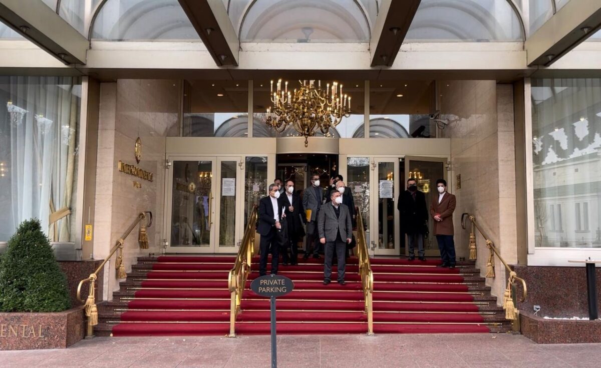 Vienna talks: Expert meeting starts; Removal of anti-Iran bans topping agenda