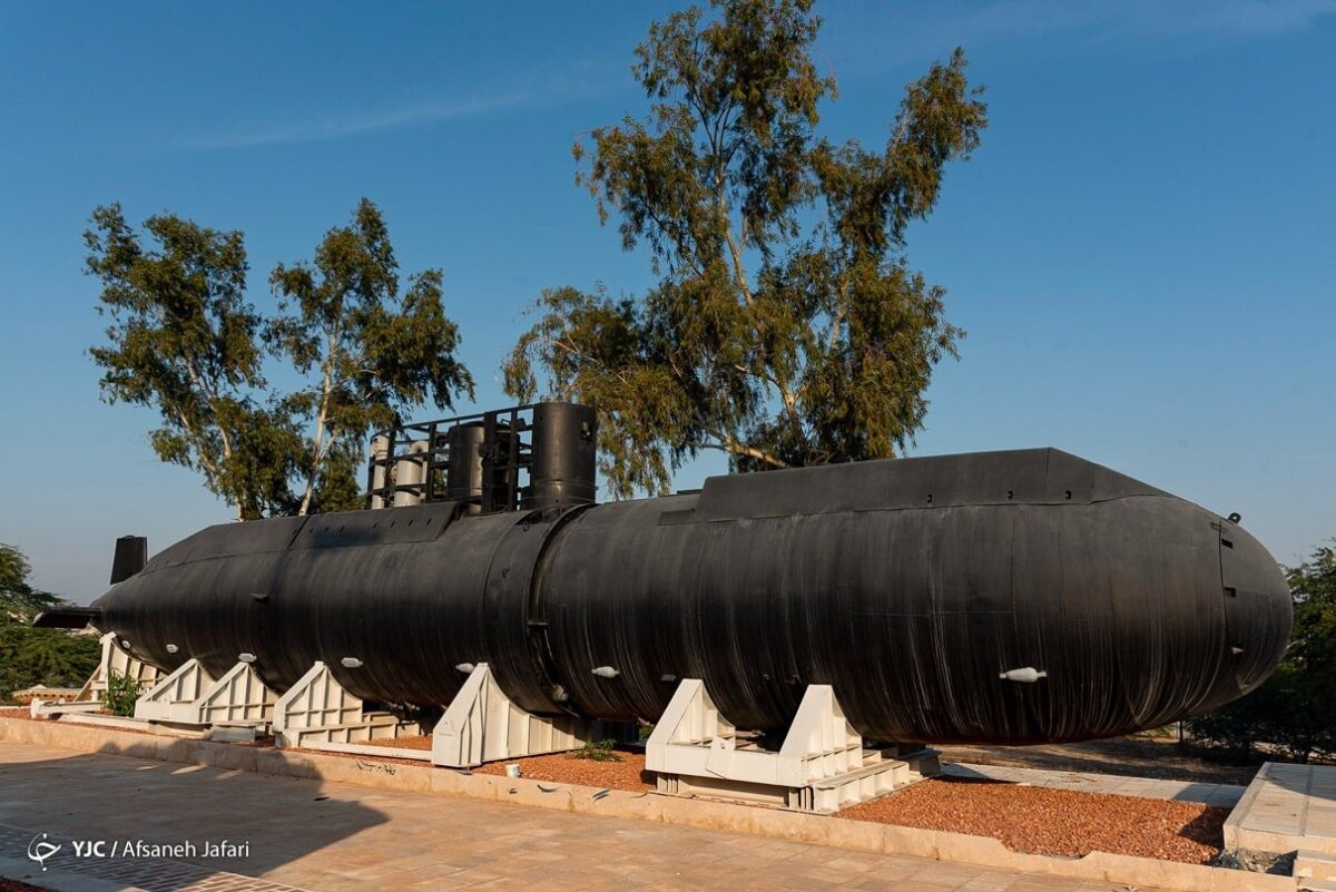 Old mansion and maritime museum side by side in Bushehr