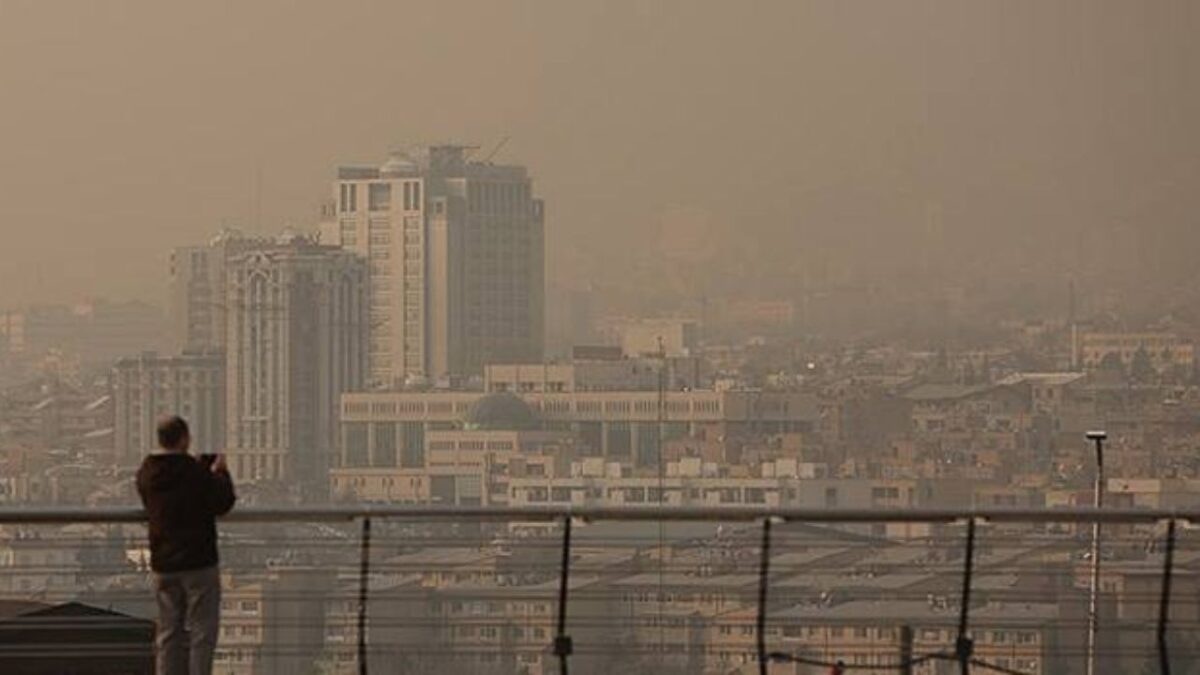 Air quality in Tehran remains unhealthy for sensitive groups