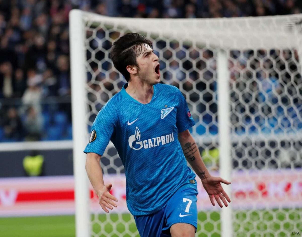 Iranian footballer Azmun selected best player of 2021 in Russia