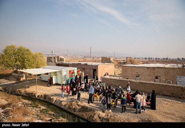 Yalda celebrated at Tehran brick kilns