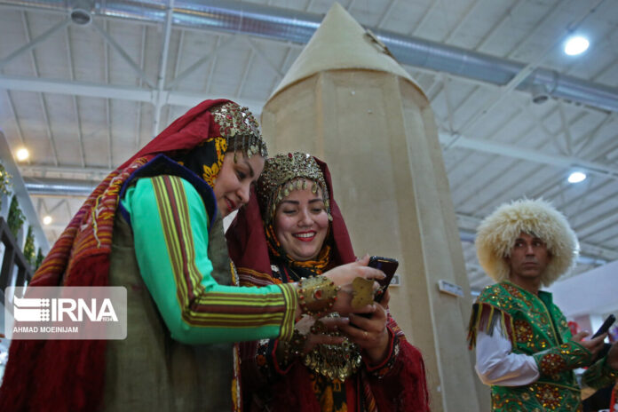 Tehran hosting International Exhibition of Tourism