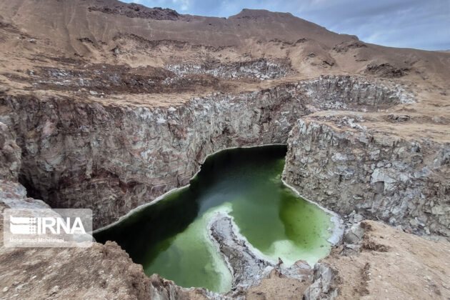 Garmasar: Salt caves and green ponds