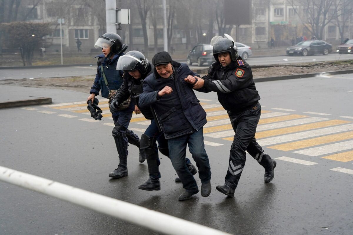 Kazakhstan unrest: Thousands arrested by police 1 Kazakhstan unrest: Thousands arrested by police