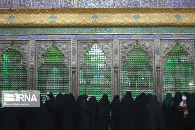 Ten-day Dawn special programs begin in shrine of Imam Khomeini