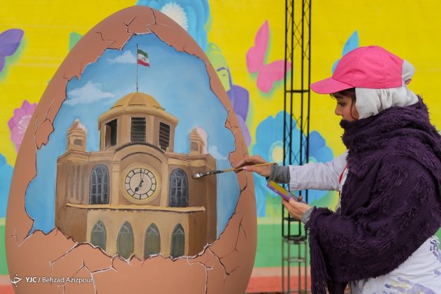 Tabriz hosts giant colored eggs festival