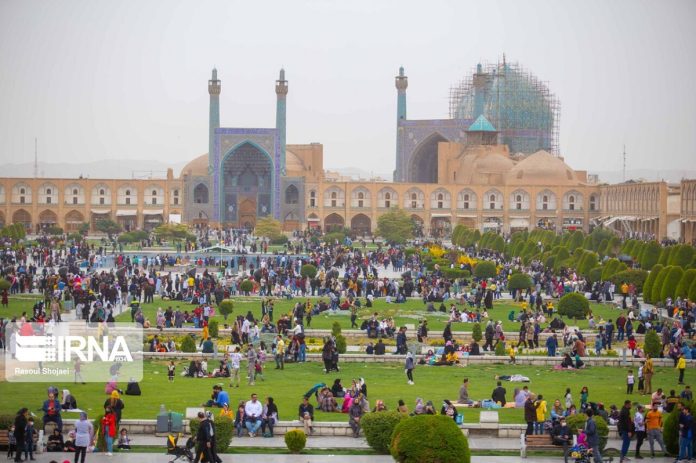Isfahan’s Naqsh-e Jahan Square