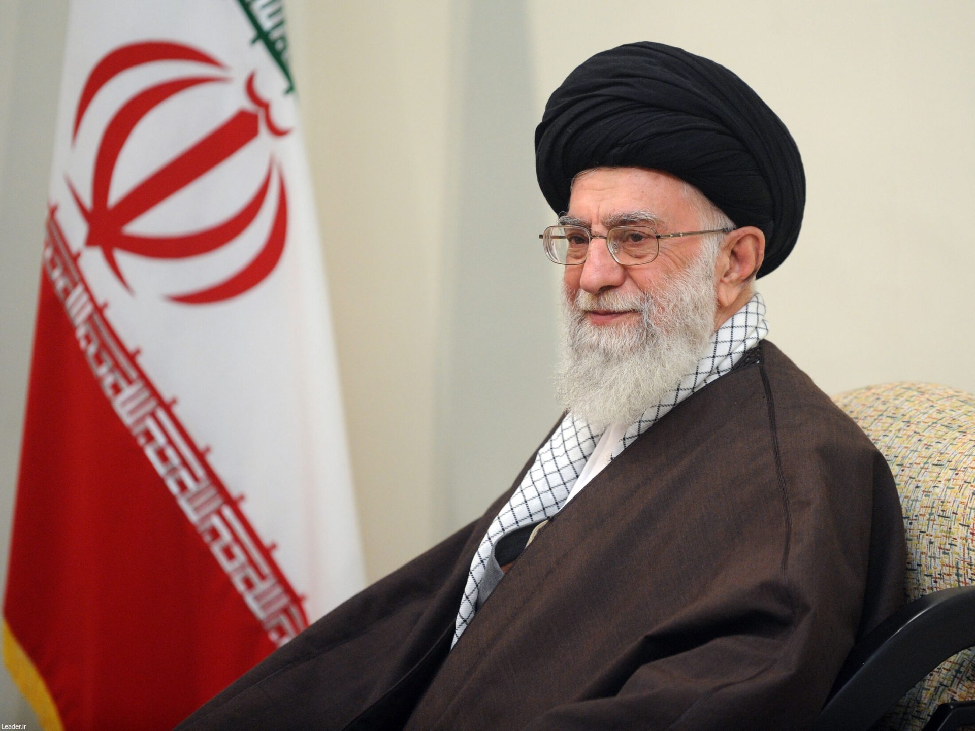 Ayatullah khamenei REHBAR SYED ALI khamenei HUSSAINI  Urdu words Photo  and video Instagram photo