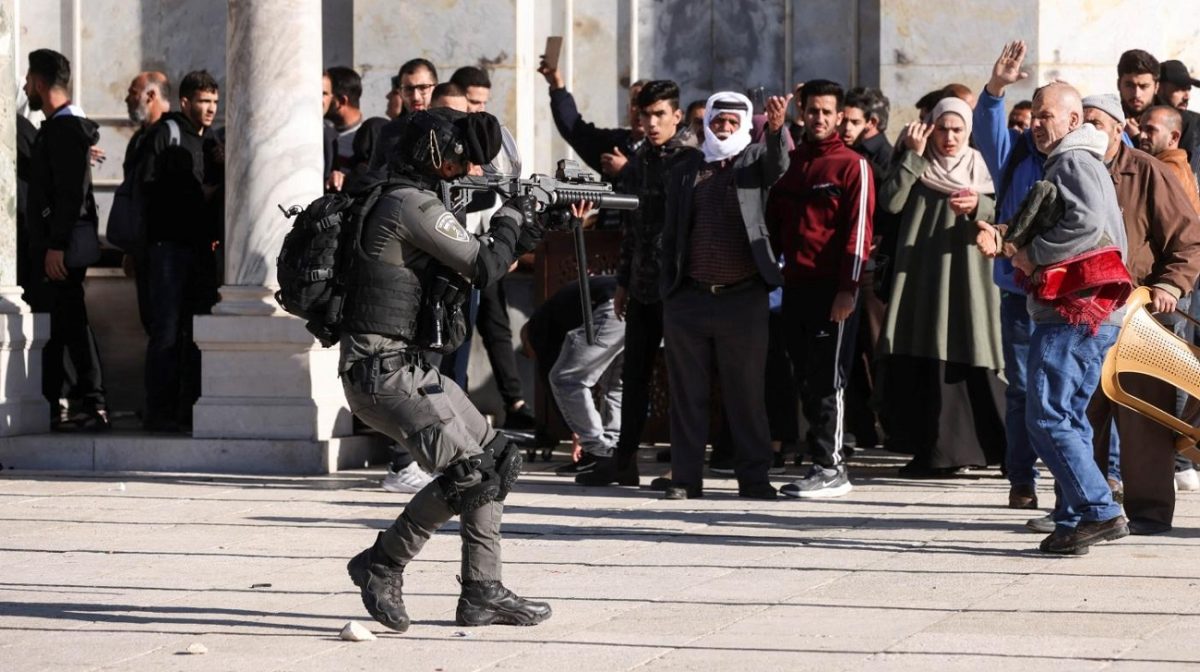 Israeli forces storm al-Aqsa Mosque