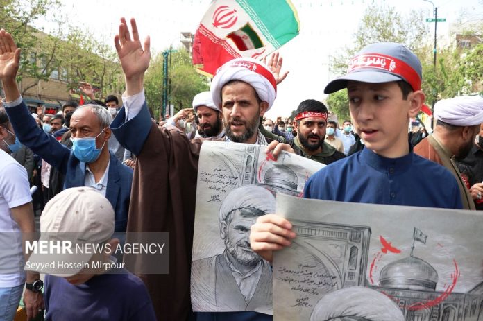 Memorial service held for cleric stabbed to death in Iran