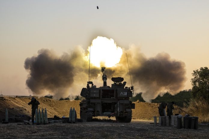 Israel artillery