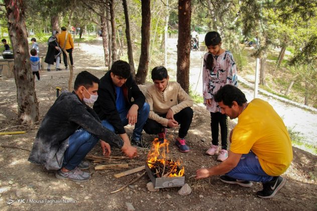 Iranians observe Sizdah Be-dar, the Day of Nature (7)
