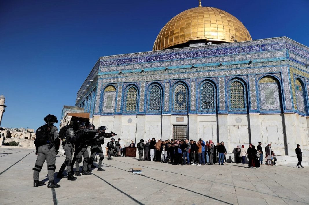 Israeli forces storm al-Aqsa Mosque