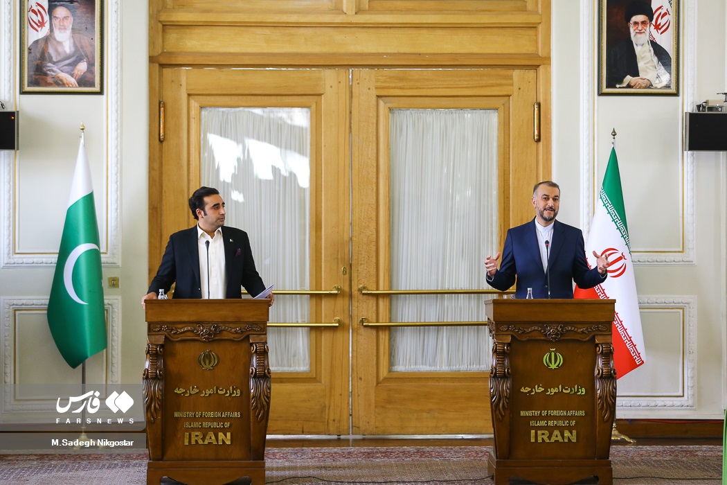 İran Pakistan Dışişleri Bakanı Hossein Amirabdolahian ve Pakistanlı mevkidaşı Bilawal Butto Zerdari