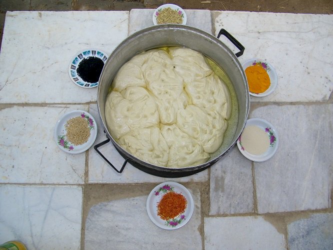 Yazdi Komaj;  İran'ın çöllerinden lezzetli geleneksel pasta